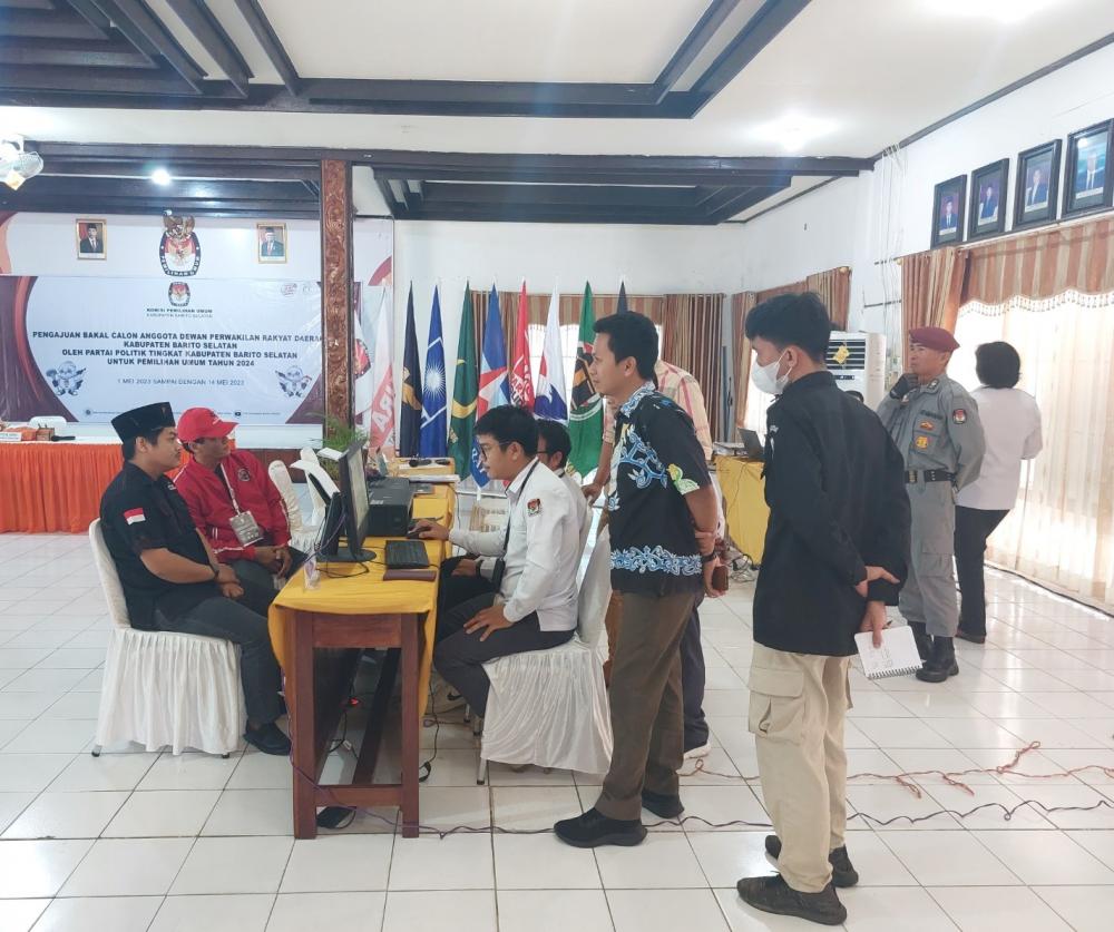 Pengawasan Secara Lansung pada Tahapan Pengajuan Bakal Calon Dewan Perwakilan Rakyat Daerah (DPRD) Kabupaten Barito Selatan