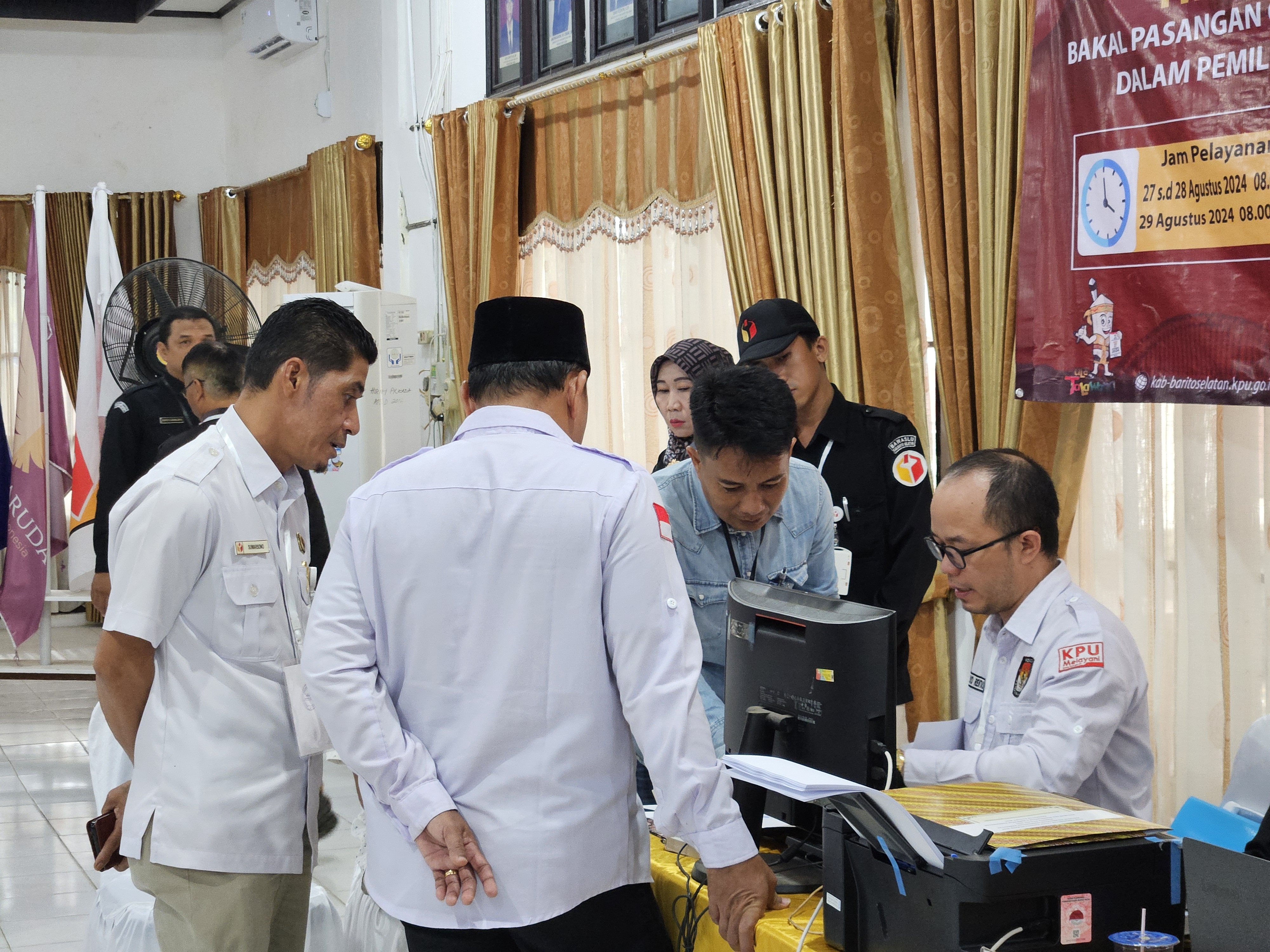  Pengawasan Melekat Pendaftaran Pasangan Calon Bupati dan Wakil Bupati Kabupaten Barito Selatan