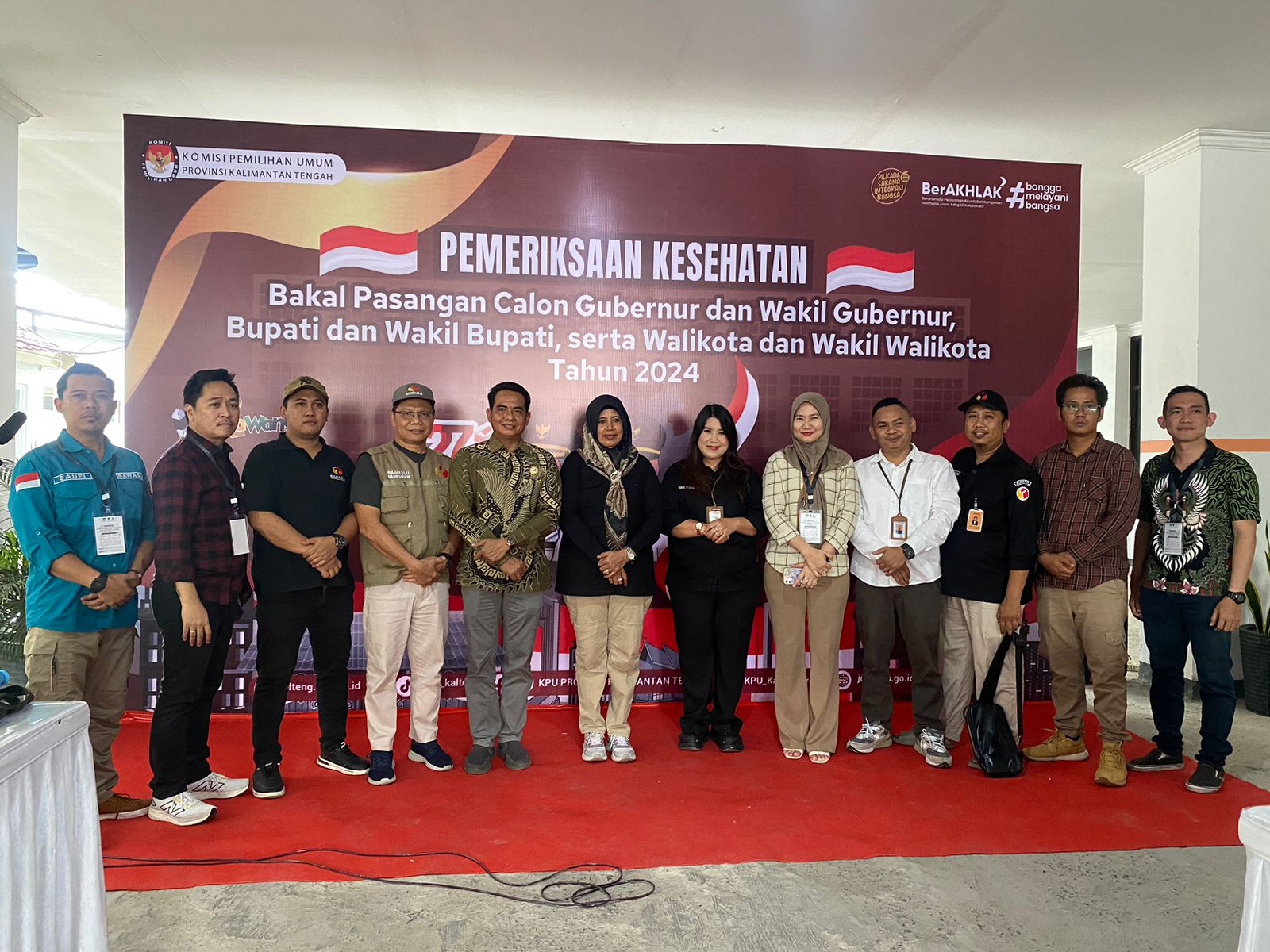 Bawaslu Kabupaten Barito Selatan melakukan pengawasan secara langsung proses tahapan pemeriksaan kesehatan terhadap bakal calon Bupati dan Wakil Bupati Kabupaten Barito Selatan di Rumah Sakit Doris Sylvanus Palangkaraya, tanggal 30 Agustus 2024. Anggota Bawaslu Kabupaten Barito Selatan Bapak Su’aib Sebagai Lembaga yang ditugas untuk mengawasi setiap tahapan Pemilihan Serentak “Pengawasan yang kami lakukan adalah untuk memastikan bahwa seluruh rangkaian dan prosedur pemeriksaan kesehatan di Rumah Sakit Doris
