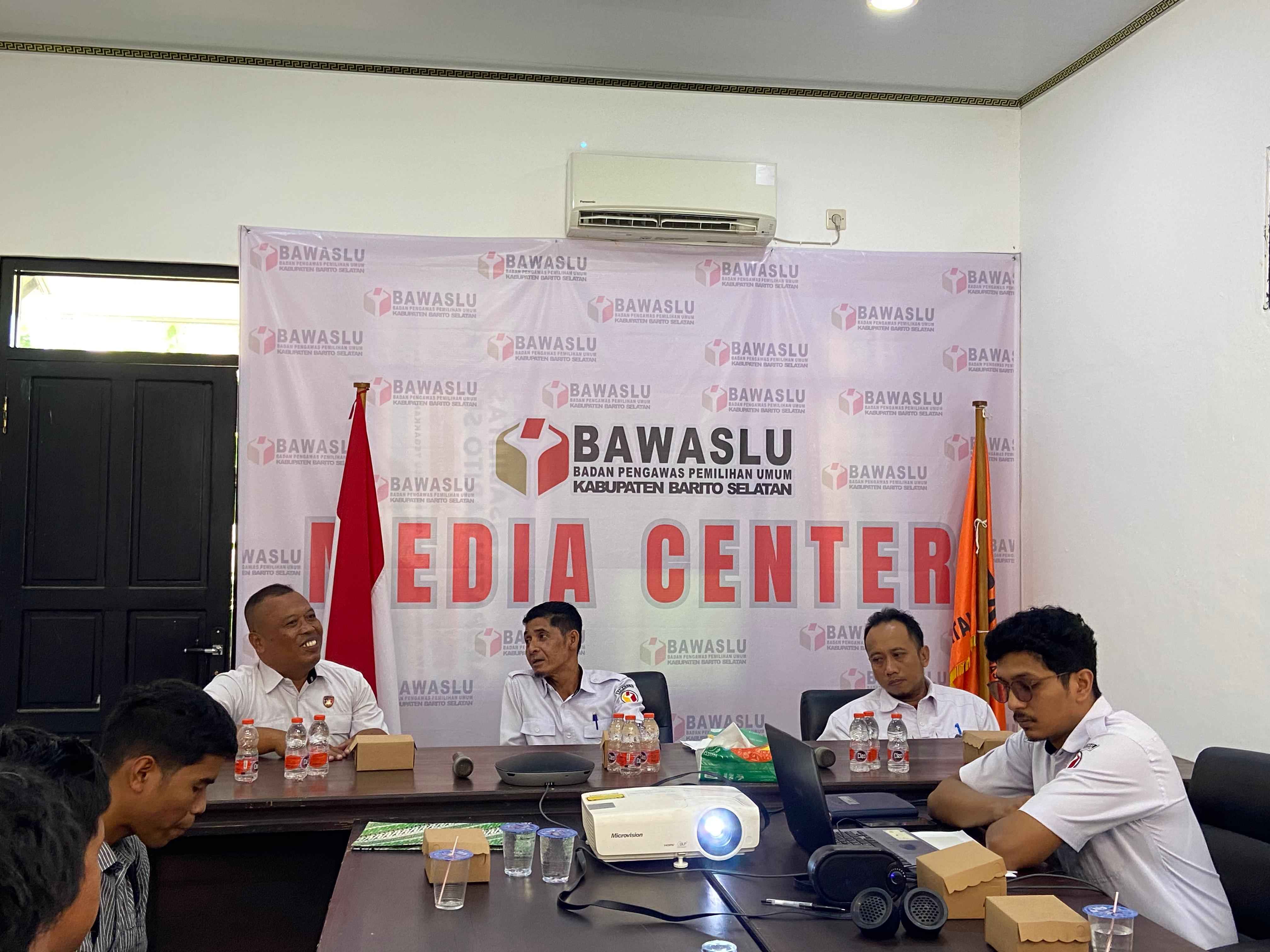 Optimalisasi Fasilitasi Pengelolaan Layanan Hukum pada Bawaslu Kabupaten Barito Selatan