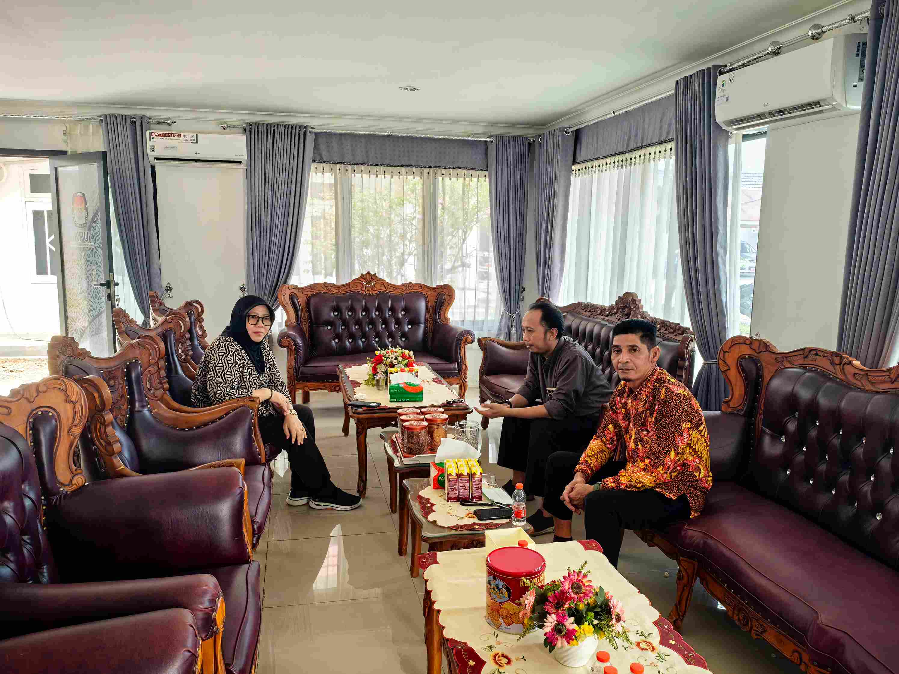 koordinasi pra-persiapan Rapat Pleno Pengawasan Pemutakhiran Data Pemilih Berkelanjutan (PDPB) Triwulan III di Kantor KPU Kabupaten Barito Selatan, Kamis (24/9/2026).