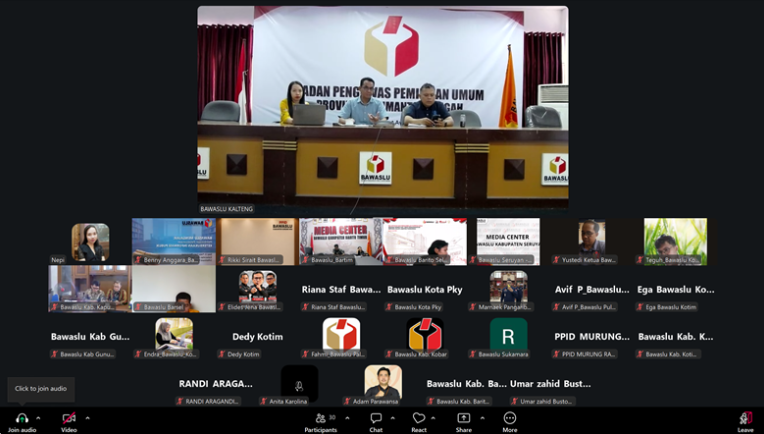 Anggota Bawaslu Kalteng, Kristaten Jon, didampingi Kabag Hukum, Humas, dan Data Informasi Jimmy Anwar, memimpin Rapat Koordinasi Penilaian Keterbukaan Informasi Publik Bawaslu Kabupaten/Kota Tahun 2026 secara daring yang diikuti Bawaslu Kabupaten/Kota se-Kalimantan Tengah, Kamis (16/7/2026).