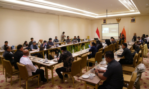 Anggota Bawaslu Herwyn JH Malonda dalam Rapat Persiapan Pembahasan Strategis Penyusunan Perubahan Peraturan Badan Pengawas Pemilu dalam Lingkup Tugas dan Fungsi Divisi SDMOD Bawaslu, di Jakarta, Selasa (23/9/2025).