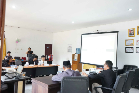 Bawaslu Kabupaten Barito Selatan gelar Rapat Dalam Kantor (RDK) fasilitasi pengelolaan layanan hukum melalui Jaringan Dokumentasi Dan Informasi Hukum (JDIH), Selasa (04/11/2025).