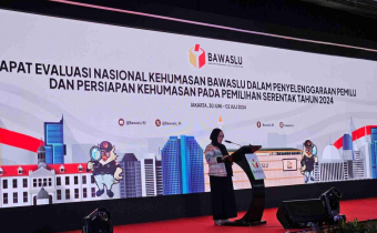 Foto Pembukaan Kordiv Pencegahan, Parmas dan Humas Bawaslu Republik Indonesia Ibu Lolly Suhenty, S Sos.I., M.H.