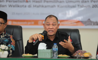 Anggota Bawaslu Totok Hariyono dalam giat Rapat Evaluasi Pelaksanaan Pengawasan Perselisihan Hasil Pemilu dan Pemilihan di MK tahun 2024, pada Rabu (23/4/2025).