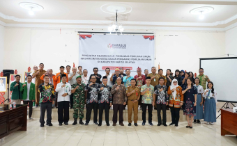 Foto Bersama Kegiatan Penguatan Kelembagaan bersama mitra kerja Badan Pengawas Pemilihan Umum Selasa, 9/9/2025