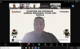Anggota Bawaslu Herwyn JH Malonda dalam dalam Peluncuran dan Pengenalan Learning Management System (LMS) Bawaslu: Transformasi Pembelajaran Berbasis Teknologi, secara daring pada Rabu (28/5/2025).