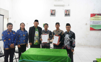 Bawaslu Barsel saat Penandatangan MOU dan Sekolah Tinggi Agama Islama (STAI) Al Ma'arif Buntok di Buntok, Kamis (02/4/2026).