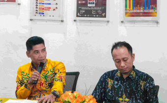 Foto Ketua dan Anggota Bawaslu Kab.barsel hadir Rapat Pleno Terbuka Rekapitulasi Pemutakhiran Data Pemilih Berkelanjutan (PDPB) Triwulan II Tahun 2026 tingkat Kabupaten Barito Selatan