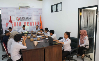 Perkuat Tata Kelola Keuangan Satker Baru, Bawaslu Barito Selatan Gelar Monev Anggaran 2026